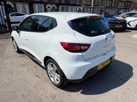 Renault Clio 0.9 TCe Dynamique Nav Euro 6 (s/s) 5dr 4