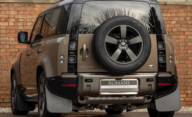 Land Rover Defender 110 X P400 3