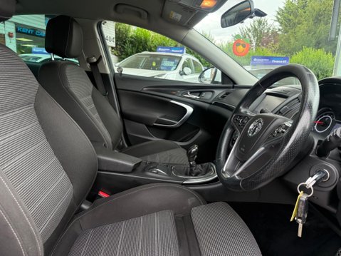 Vauxhall Insignia 2.0 CDTi ecoFLEX SRi Nav Euro 5 (s/s) 5dr 20
