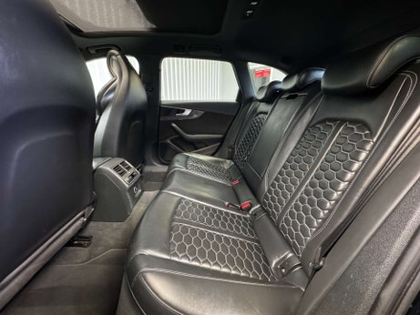 Audi RS4 2.9 TFSI V6 Estate 5dr Petrol Tiptronic quattro Euro 6 (s/s) (450 ps) 18