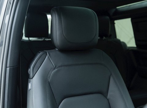 Land Rover Defender 90 V8 Carpathian Edition URBAN 11