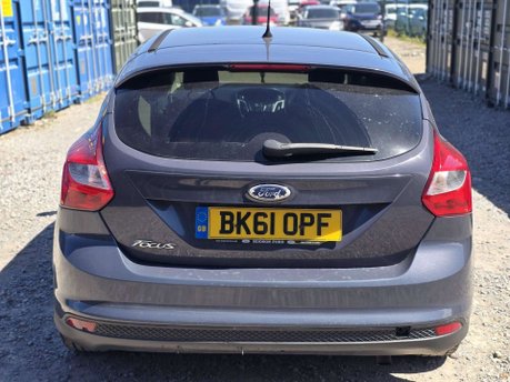Ford Focus 1.6 Zetec Hatchback 5dr Petrol Manual Euro 5 (125 ps) 9