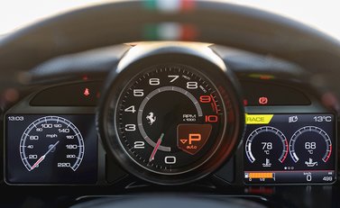 Ferrari 812 Superfast 16