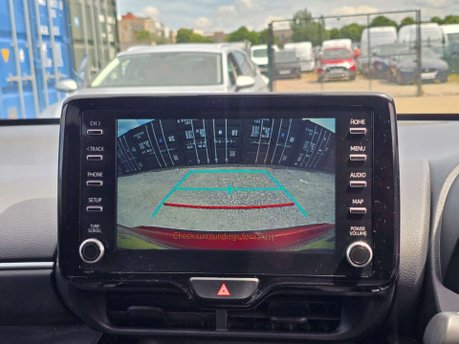 Toyota Yaris Cross 1.5 VVT-h Design SUV 5dr Petrol Hybrid E-CVT Euro 6 (s/s) (116 ps) 42
