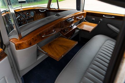 Rolls-Royce Silver Cloud II LWB 26