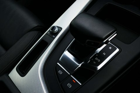 Audi A4 2.0 A4 A-road Sport 45 TFSI Quattro Semi-Auto 4WD 5dr 30