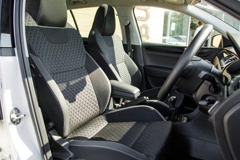 Skoda Rapid SPACEBACK SE SPORT TSI 25