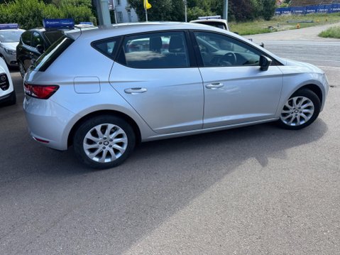 SEAT Leon 1.2 TSI SE Euro 5 (s/s) 5dr 8