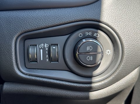 Jeep Renegade 1.0 T3 GSE Night Eagle II 5dr 29