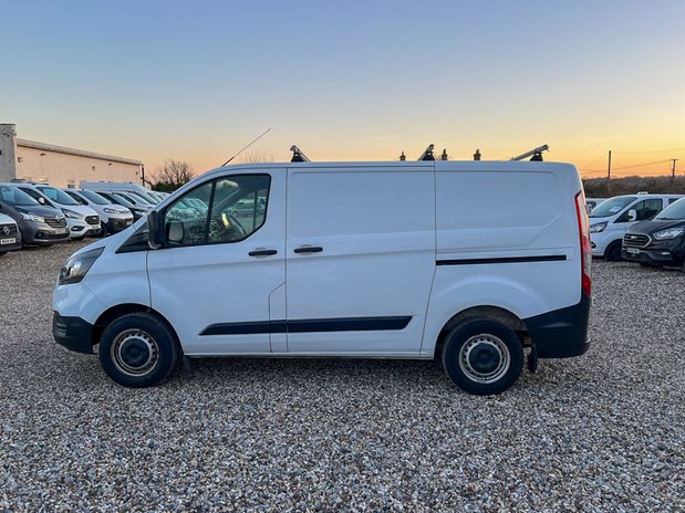 Ford Transit Custom SWB L1H1 Low Roof 300 EURO 6 NO VAT 1