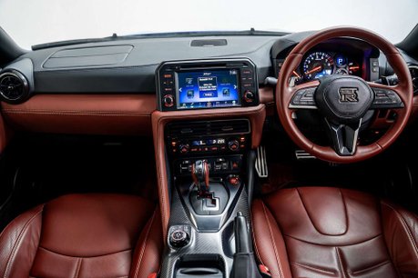 Nissan GT-R Premium Edition 3.8 2dr Coupe Semi Auto Petrol 27