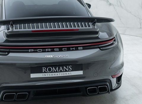 Porsche 911 Turbo S (992) 32