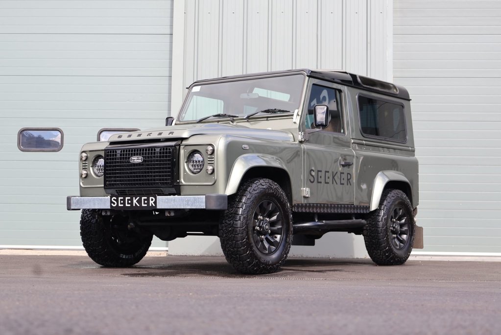 Land Rover Defender 90 HARDTOP HUGE SPEND 4 SEATER WITH SEEKER STYLING BESPOKE BUILD  1