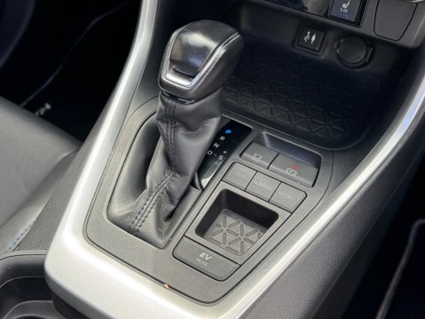 Toyota Rav4 2.5 VVT-h Dynamic CVT Euro 6 (s/s) 5dr 24