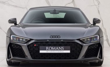 Audi R8 V10 Performance Carbon Black 4