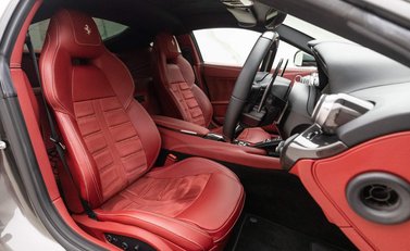 Ferrari F12 Berlinetta 6