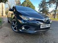 Toyota Auris VVT-I DESIGN TSS 11