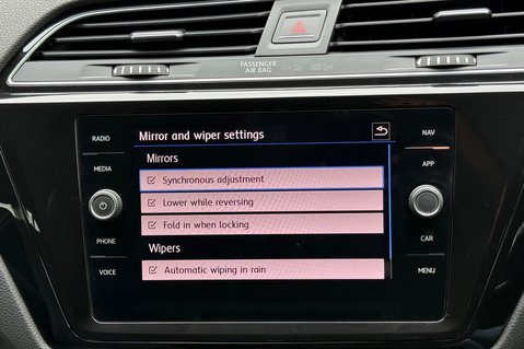 Volkswagen Touran SEL TSI DSG AUTOMATIC - 7 SEATS - ADAPTIVE CRUISE -DEMO +1 OWNER -FVWSH 50