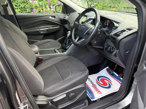 Ford Kuga ZETEC 16