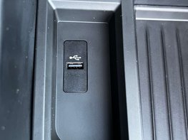 BMW 1 Series 1.5 118i M Sport Shadow Edition Auto 3dr 52