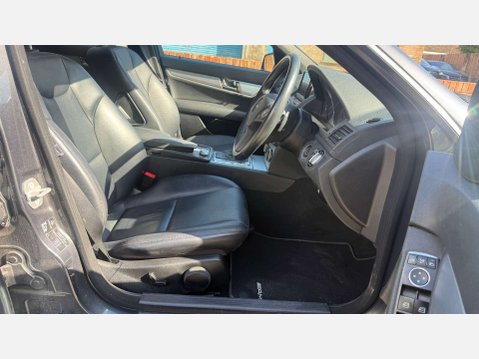 Mercedes-Benz C Class 3.0 C350 BlueEfficiency Sport CDi Auto 5dr 4