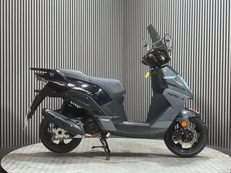 Sinnis Matrix 2021 31K RUNNING PROJECT SCOOTER SPARES OR REPAIR 125CC
