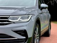 Volkswagen Tiguan 2.0 TDI Elegance DSG 4Motion Euro 6 (s/s) 5dr 34