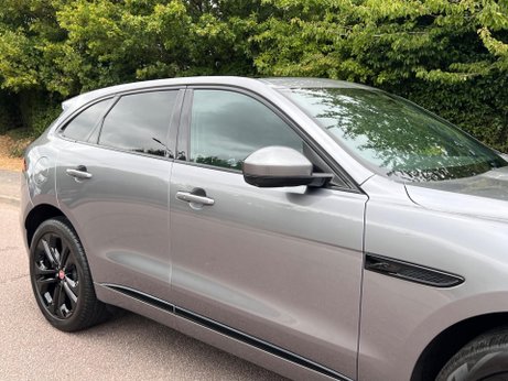Jaguar F-Pace 2.0 D200 MHEV R-Dynamic HSE Auto AWD Euro 6 (s/s) 5dr 6