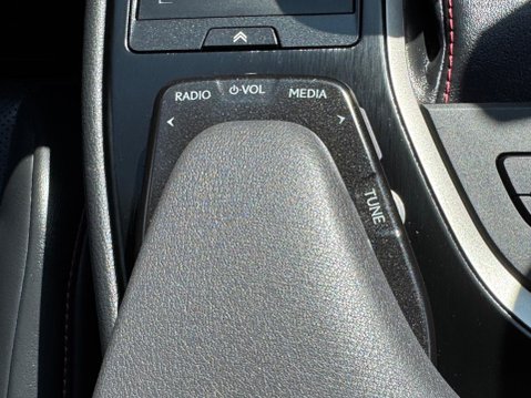 Lexus Ux 2.0 250h F Sport (Premium Plus) E-CVT E-FOUR Euro 6 (s/s) 5dr (Sunroof) 50