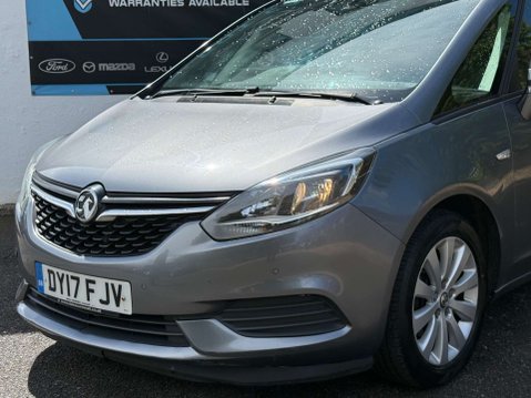 Vauxhall Zafira 1.4i Turbo Design MPV 5dr Petrol Manual Euro 6 (140 ps) 10