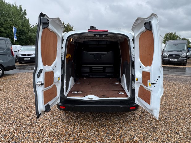 Ford Transit Connect SWB L1H1 [SOLD SM] Low Roof 200 Leader Sensors EURO 6 11