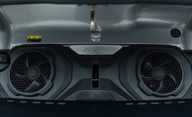 Porsche 911 Turbo S (992) 40