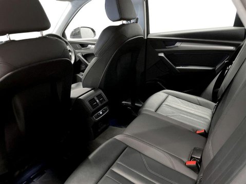 Audi Q5 2.0 TDI 40 Sport SUV 5dr Diesel S Tronic quattro Euro 6 (s/s) (204 ps) Air 20