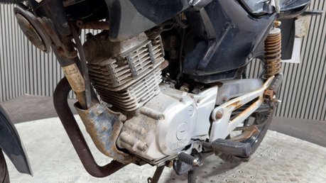 Yamaha YBR 125 2012 PROJECT LEARNER BIKE SPARES OR REPAIR 125CC 23