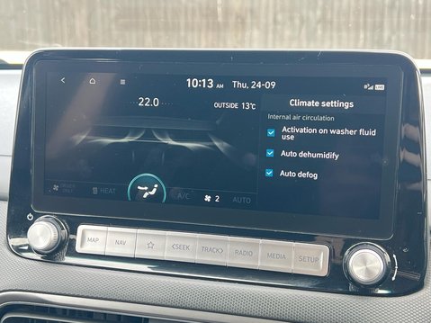 Hyundai KONA PREMIUM 28