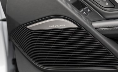 Audi R8 V10 Plus Spyder 21