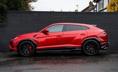 Lamborghini Urus PERFORMANTE 3