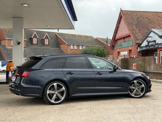 Audi A6 AVANT TDI QUATTRO BLACK EDITION