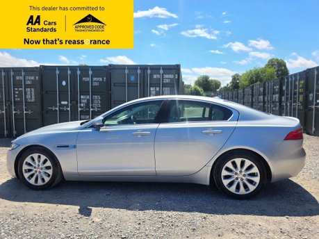 Jaguar XE 2.0d Portfolio Saloon 4dr Diesel Auto Euro 6 (s/s) (163 ps) 4