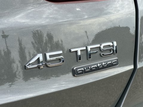 Audi Q3 TFSI QUATTRO S LINE 20
