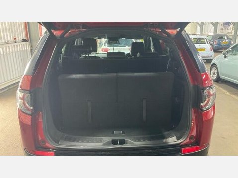 Land Rover Discovery Sport 2.0 TD4 HSE Dynamic Lux Auto 4WD Euro 6 (s/s) 5dr 8