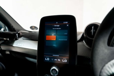 McLaren Senna 1 OWNER CAR. ELITE PAINTWORK. BOWERS & WILKINS. LIFT SYSTEM 47