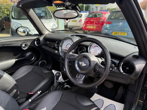 Mini Convertible 2.0 Cooper D Auto Euro 5 2dr 19