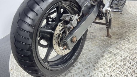 Yamaha FZ FAZER 2006 41K RUNNING COMMUTER PROJECT BIKE 600CC 14