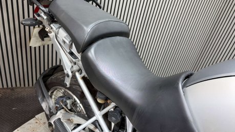 BMW R1200GS 2006 GOOD RUNNING PROJECT BIKE SPARES OR REPAIR ADVENTURE 17