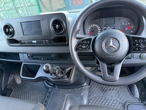 Mercedes-Benz Sprinter 2.0 315 CDI Progressive RWD L3 Euro 6 (s/s) 2dr 14