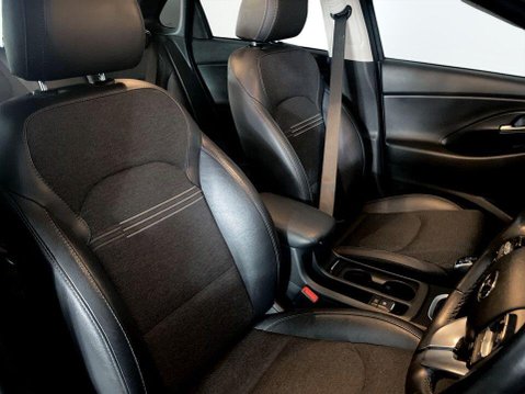 Hyundai i30 1.0 T-GDi MHEV Premium Hatchback 5dr Petrol Hybrid Manual Euro 6 (s/s) (120 11