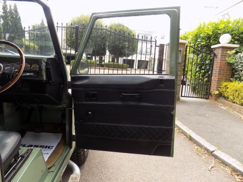 Land Rover Defender 110 2.5 Diesel 60