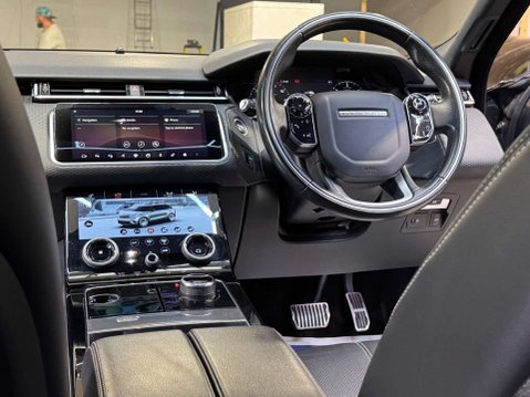 Land Rover Range Rover Velar 2.0 Range Rover Velar R-Dynamic SE D180 Auto 4WD 5dr 9