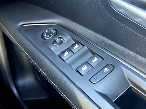 Peugeot 3008 1.2 PureTech Allure 5dr EAT8 32